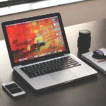 Choosing a new laptop: Key factors to consider.